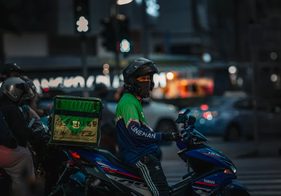 Xe 4 chỗ đời mới
